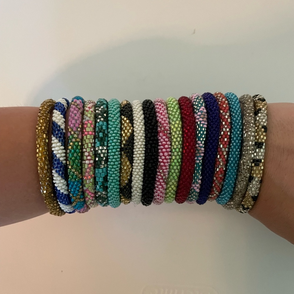 (18) Slip-on Crochet Glass Seed Bead Bracelets